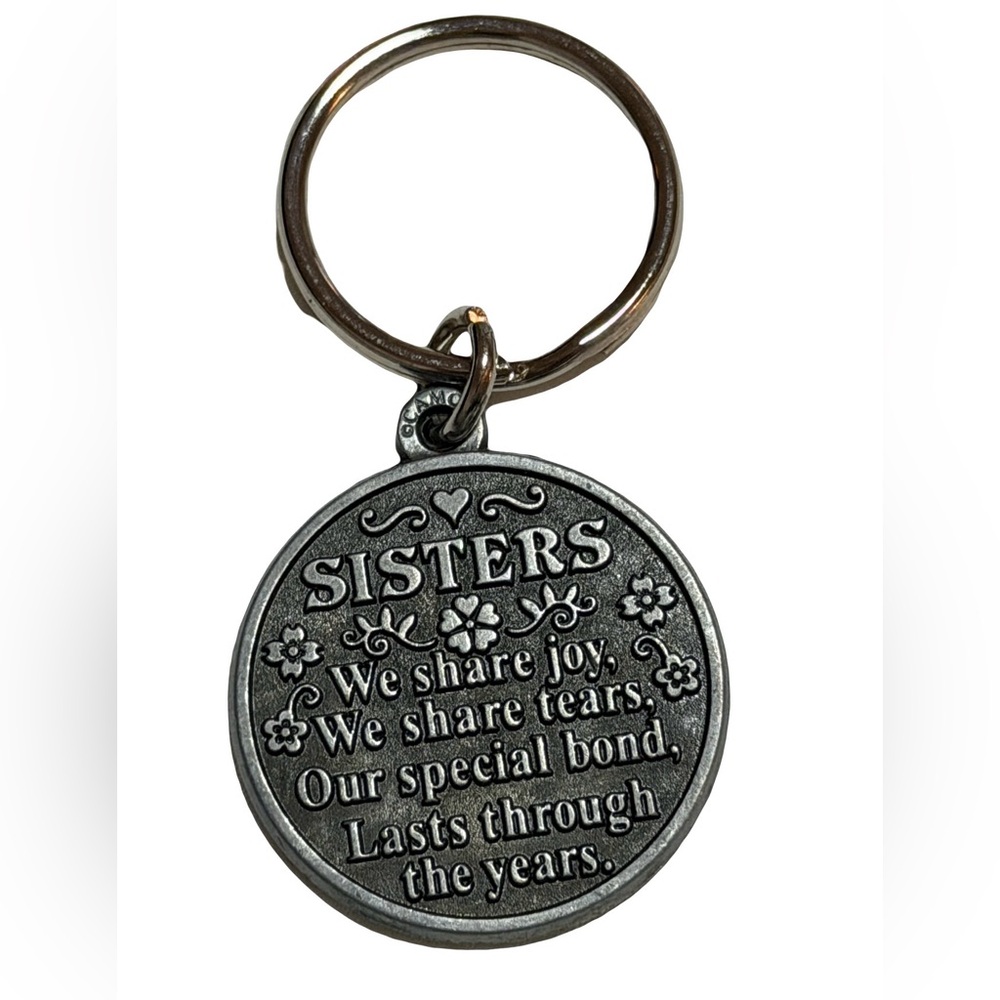 Silver 'Sisters' Keychain B8